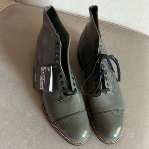 Stacy-Adams Men’s Madison boots - dark grey. Size 7.5